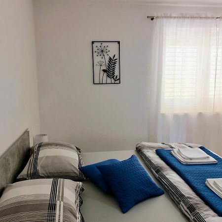 Apartment "None" Makarska Ngoại thất bức ảnh