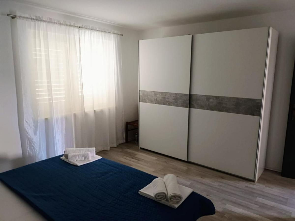 Apartment "None" Makarska Ngoại thất bức ảnh