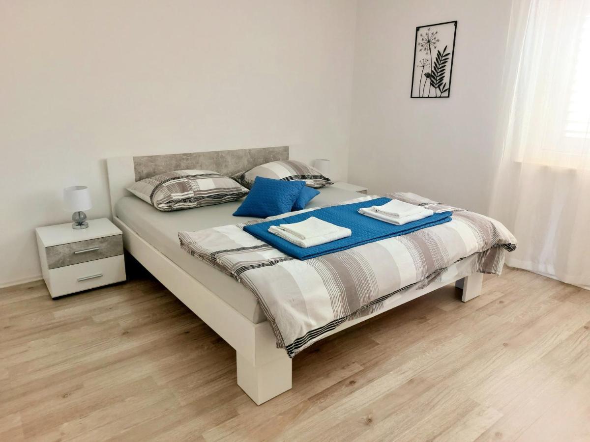 Apartment "None" Makarska Ngoại thất bức ảnh